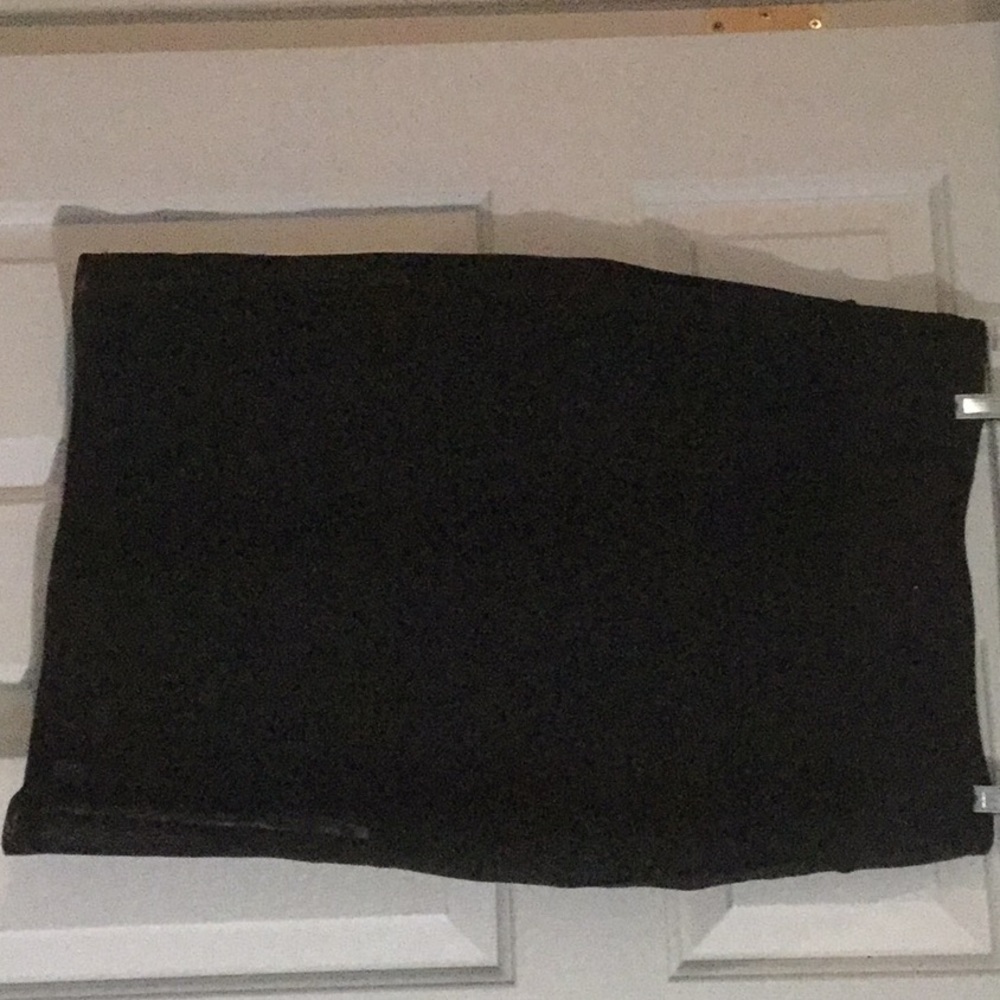 Lulu Lemon Skirt Black NWOT